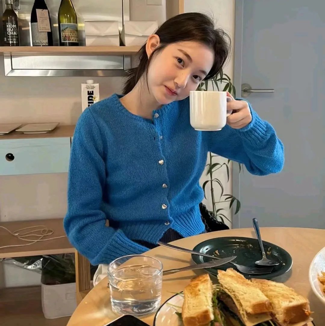 壁花女孩梦游中